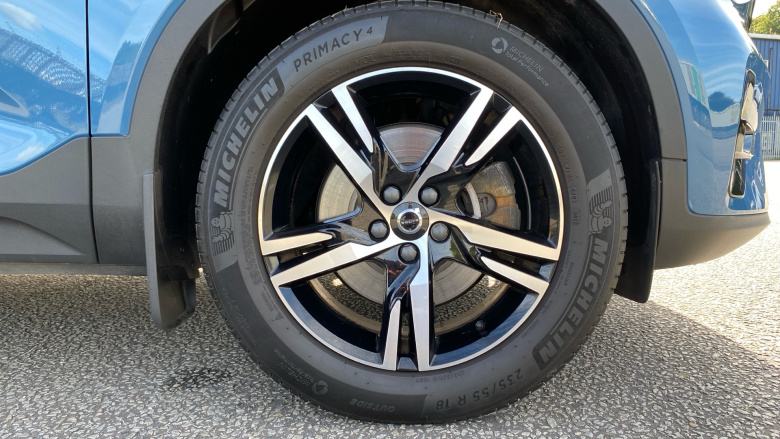 Volvo XC40 2.0 B3P Plus Dark 5dr Auto Petrol Estate